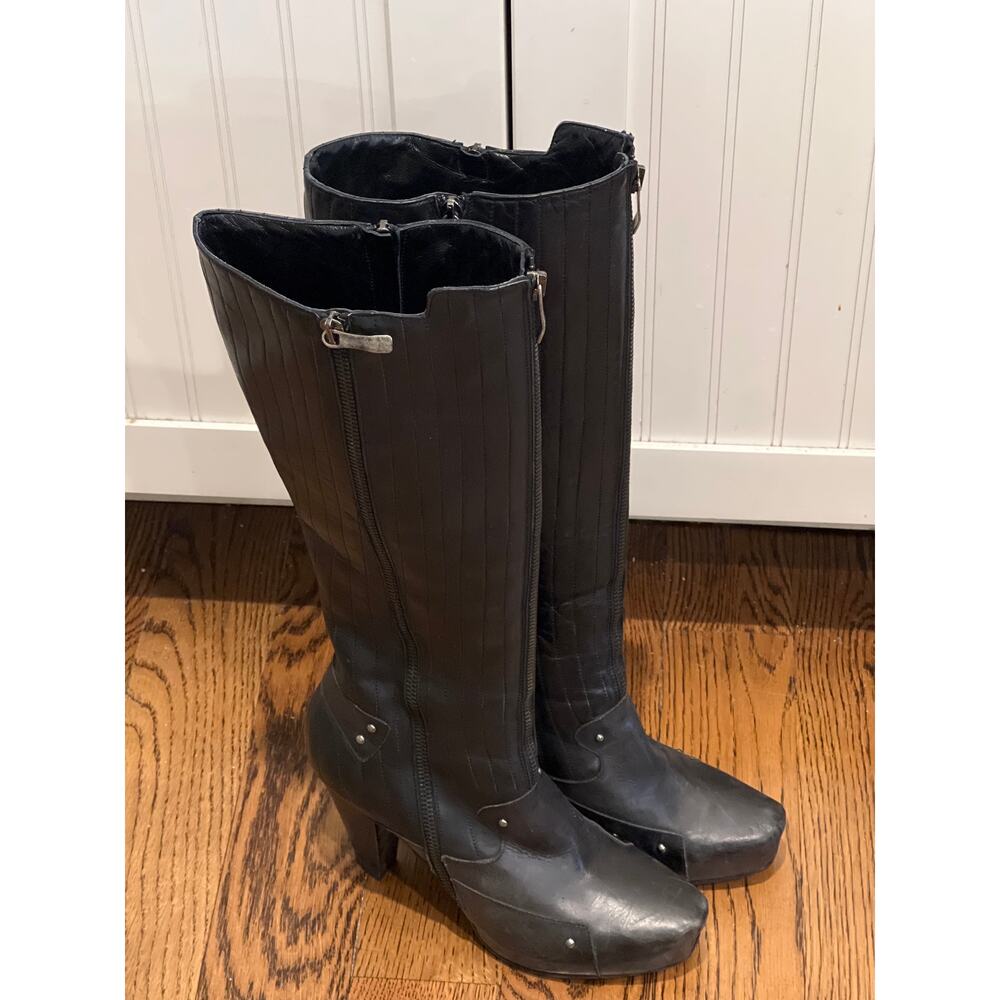 Kaylee Tankus Women’s Multi Zip Studded Leather Heeled High Boots Size 7 Black‎